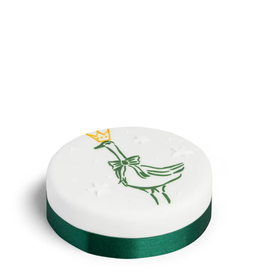 Daylesford Organic Fiona Cairns Goose Iced Christmas Cake